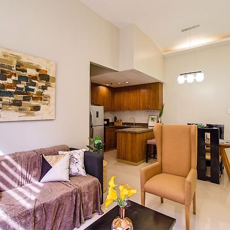 Forbestown Place At The Fort Bgc Taguig Bagian luar foto