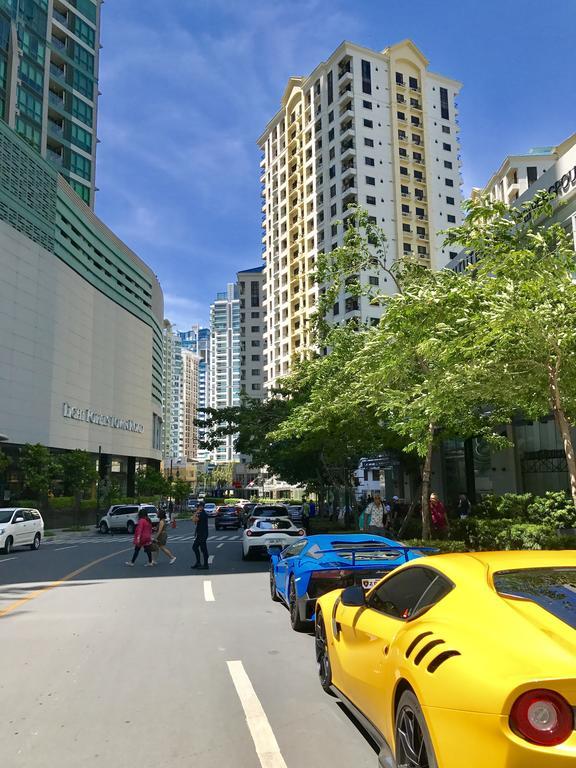 Forbestown Place At The Fort Bgc Taguig Bagian luar foto